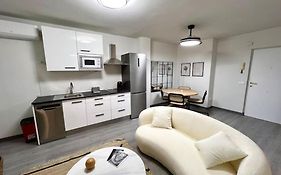 Three Bedroom Apartment In Rivas